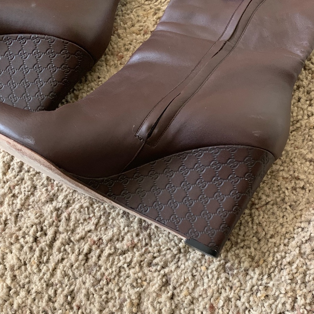 Gucci chocolate brown boots-like new